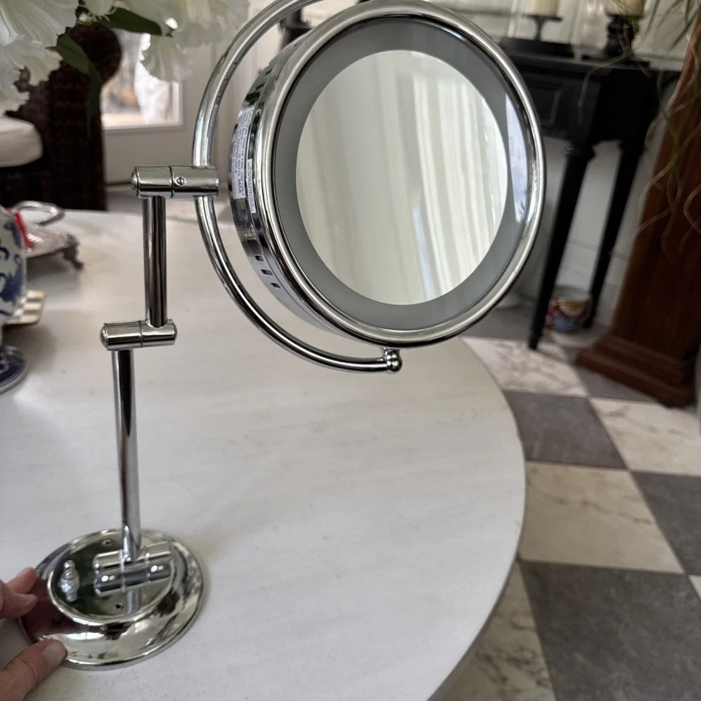 Kimball & Young (5X & Normal) Round Lighted Mirror Wall Mount Chrome (hardwired)